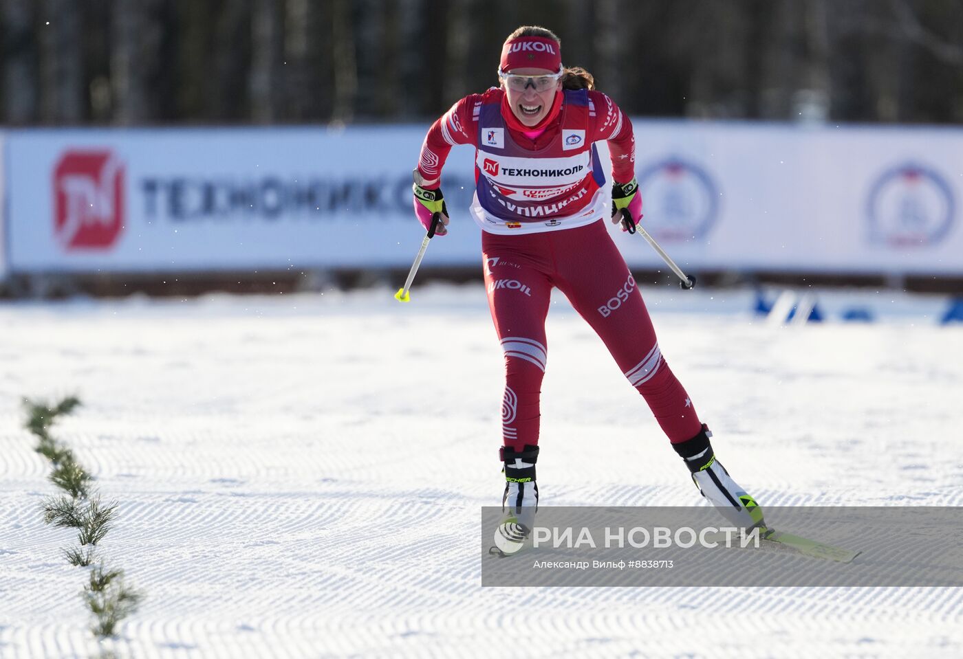 Забег лучших лыжников и биатлонистов "Гонка чемпионов". День первый