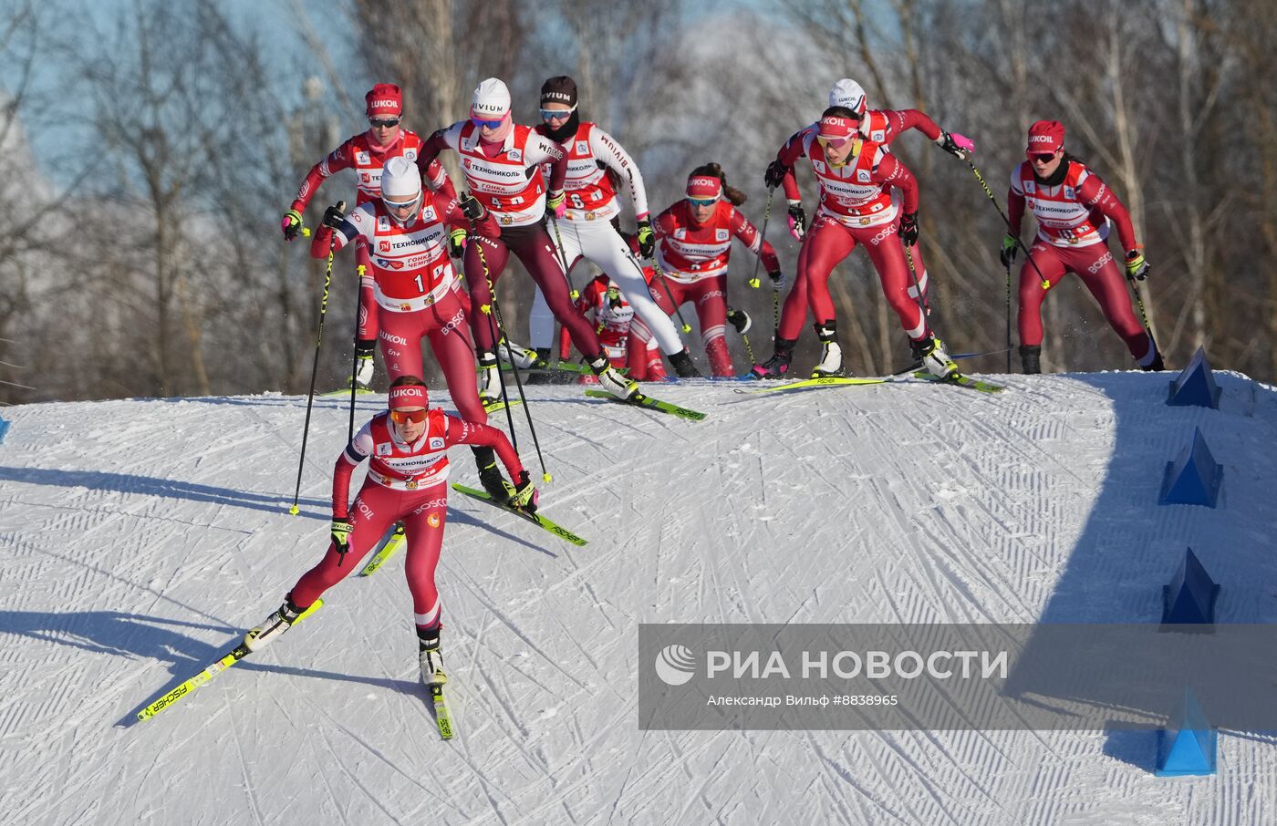 Забег лучших лыжников и биатлонистов "Гонка чемпионов". День второй. Эстафета