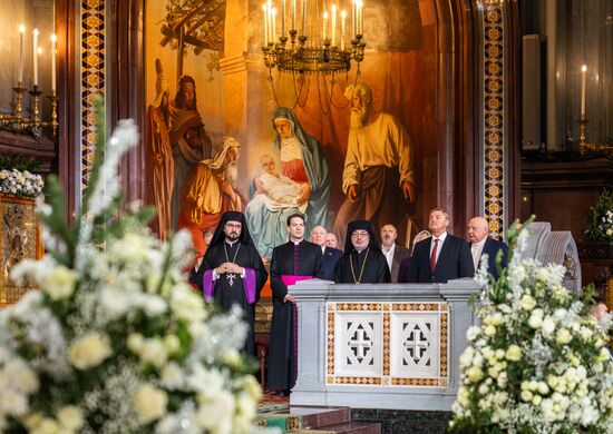 Празднование Рождества Христова в Москве