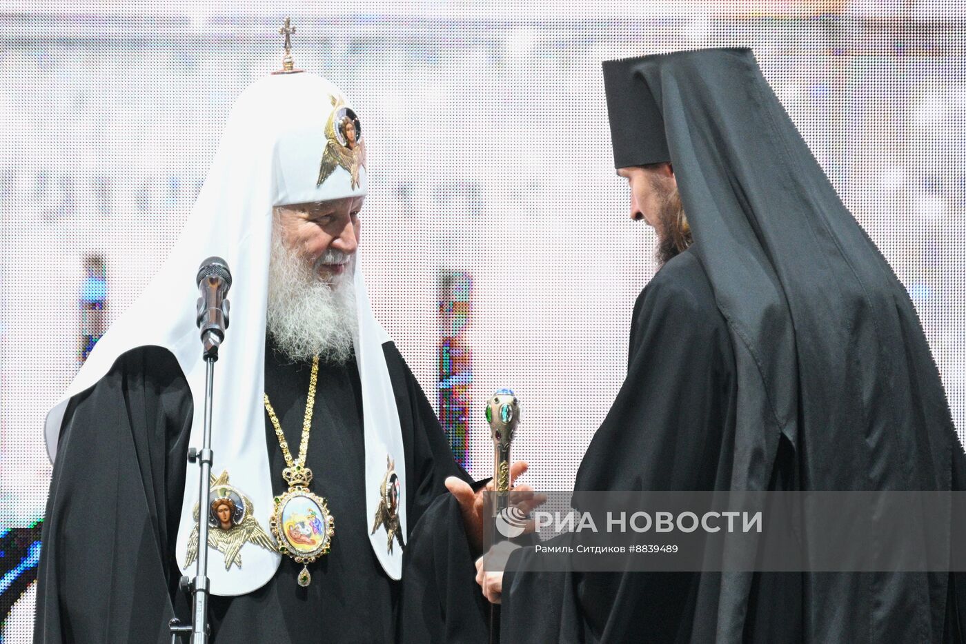 Патриаршая Рождественская елка в храме Христа Спасителя 