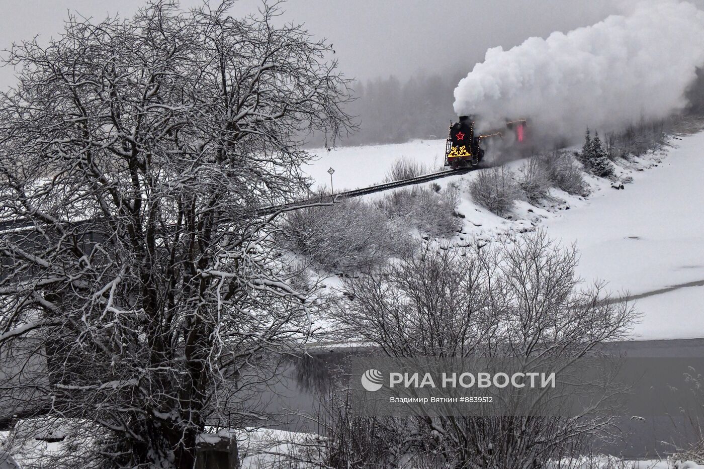 Ретропоезд "Рускеальский экспресс"