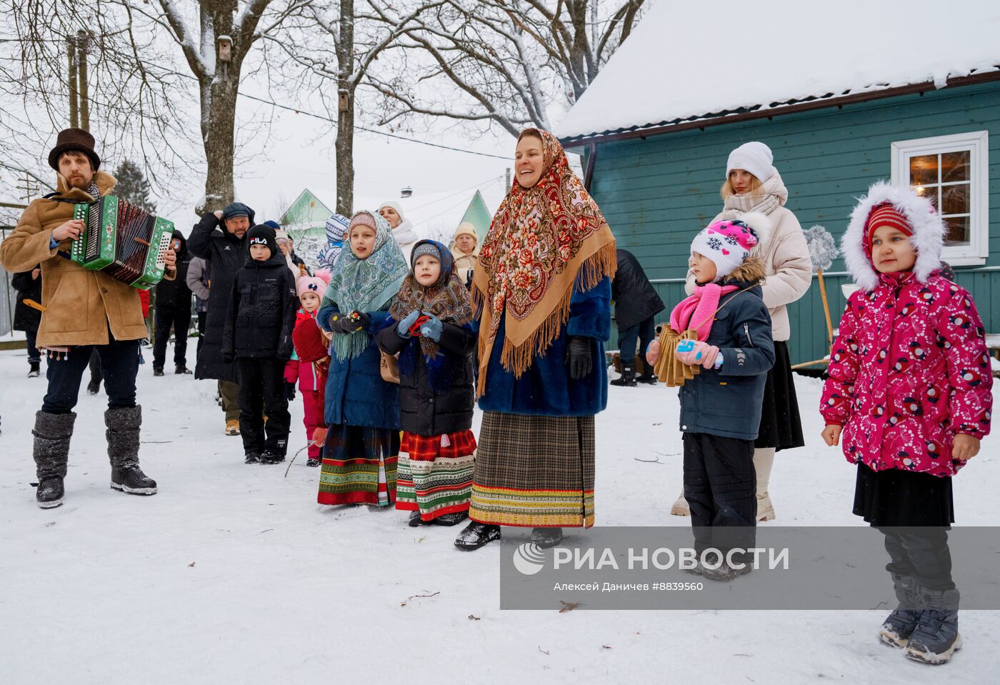 Празднование Рождества староверческой общиной в Ленинградской области