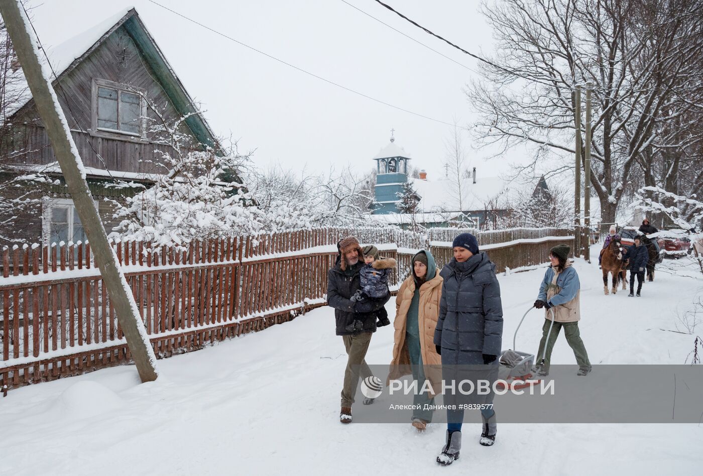 Празднование Рождества староверческой общиной в Ленинградской области