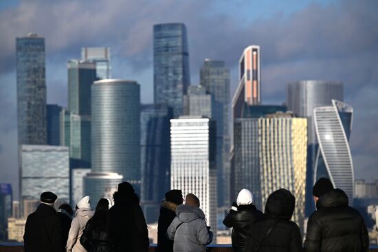 Теплая погода в Москве