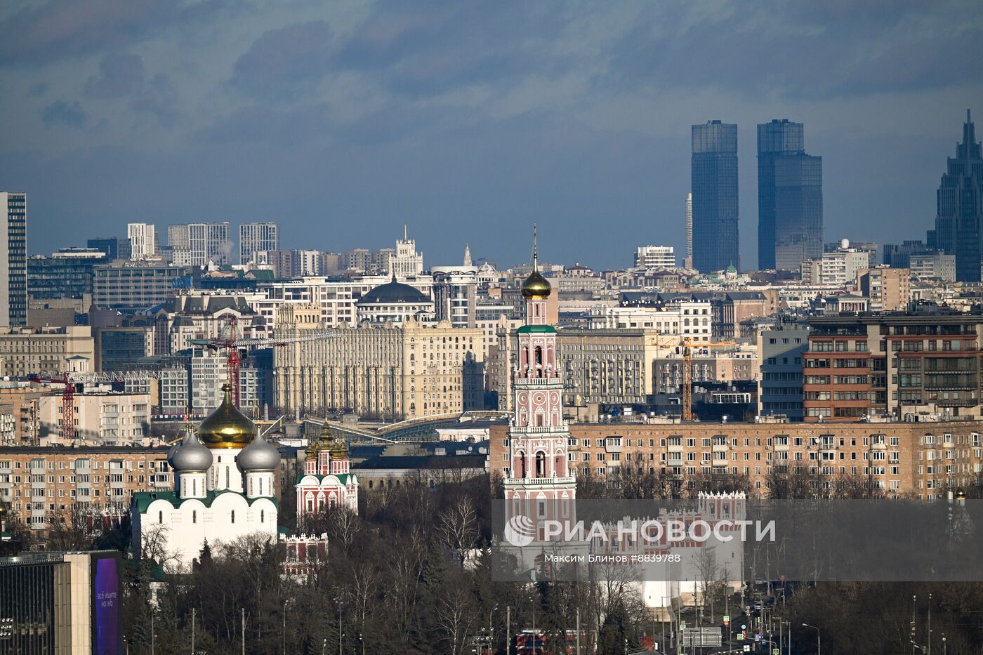 Теплая погода в Москве