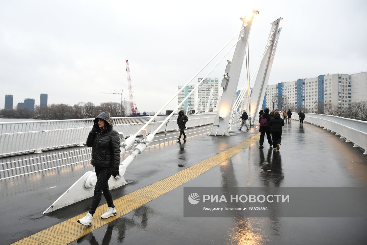 Открытие пешеходного моста в Нагатинском затоне