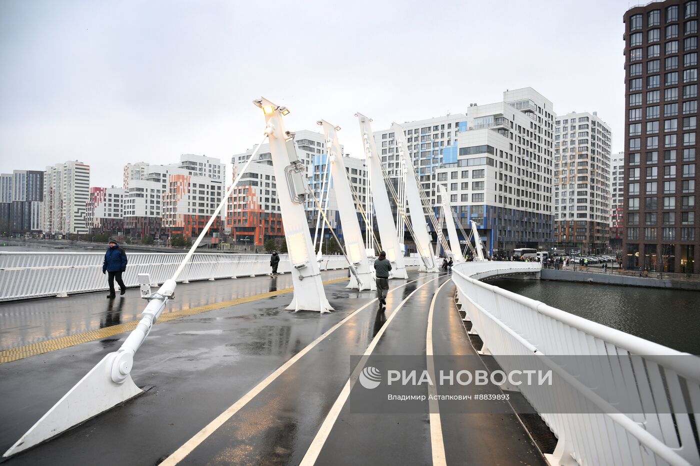 Открытие пешеходного моста в Нагатинском затоне