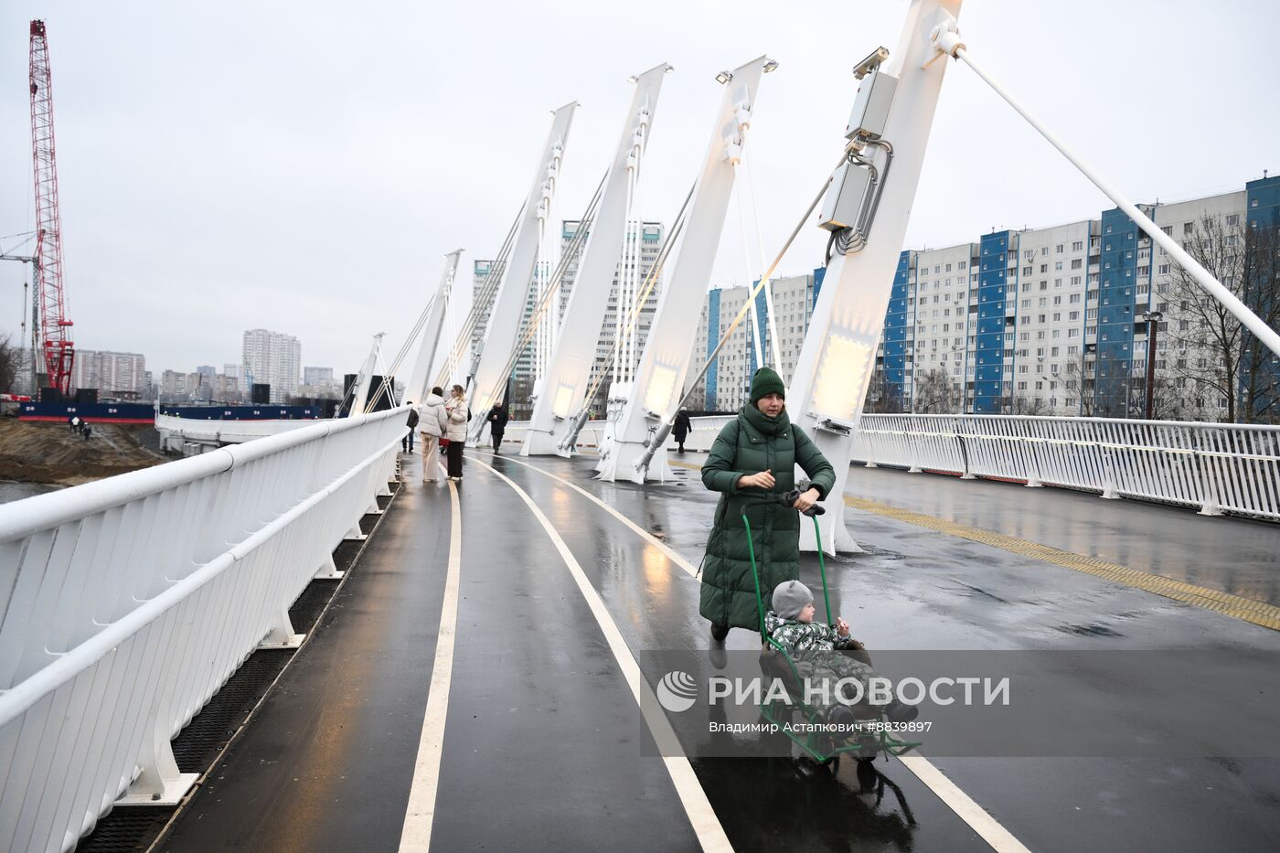 Открытие пешеходного моста в Нагатинском затоне