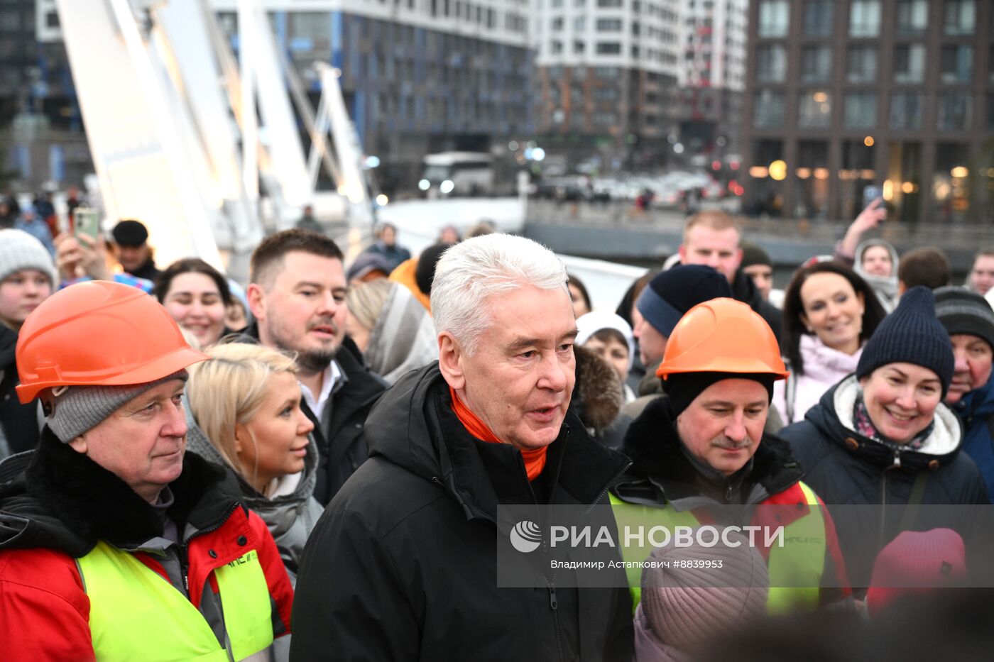 Открытие пешеходного моста в Нагатинском затоне