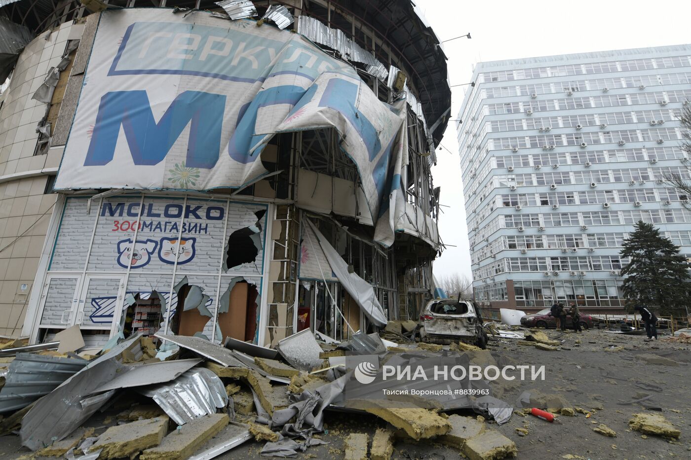 ВСУ нанесли ракетный удар по супермаркету в Донецке 