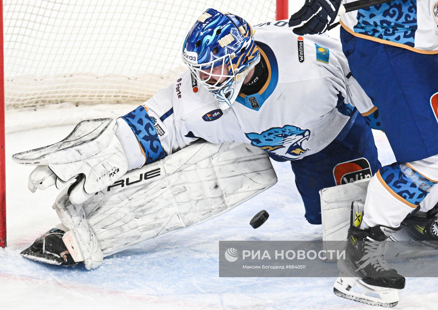 Хоккей. КХЛ. Матч "Ак Барс" - "Барыс"