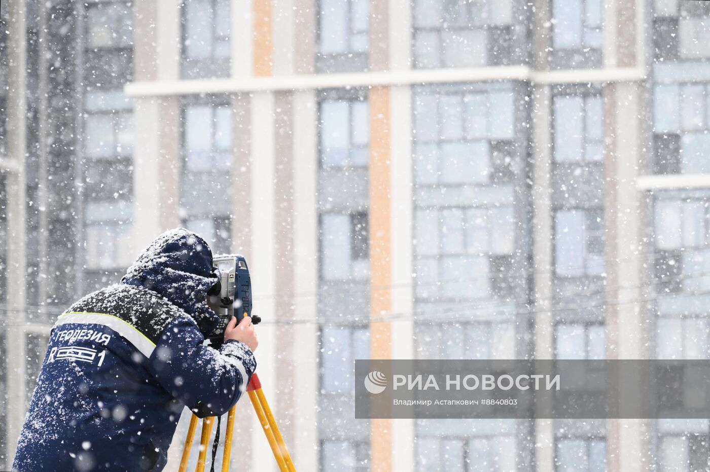 Снег в Москве