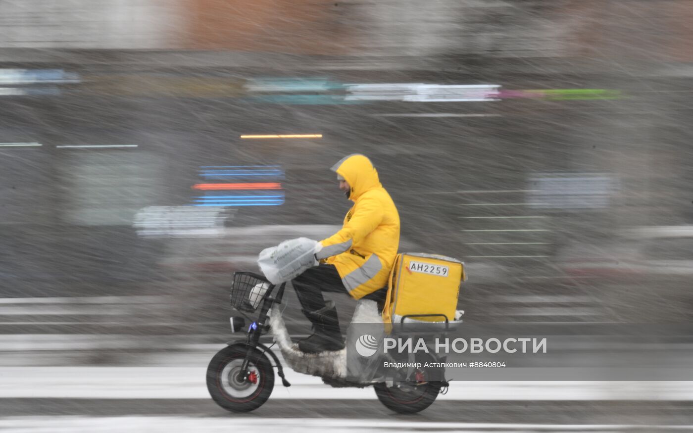 Снег в Москве