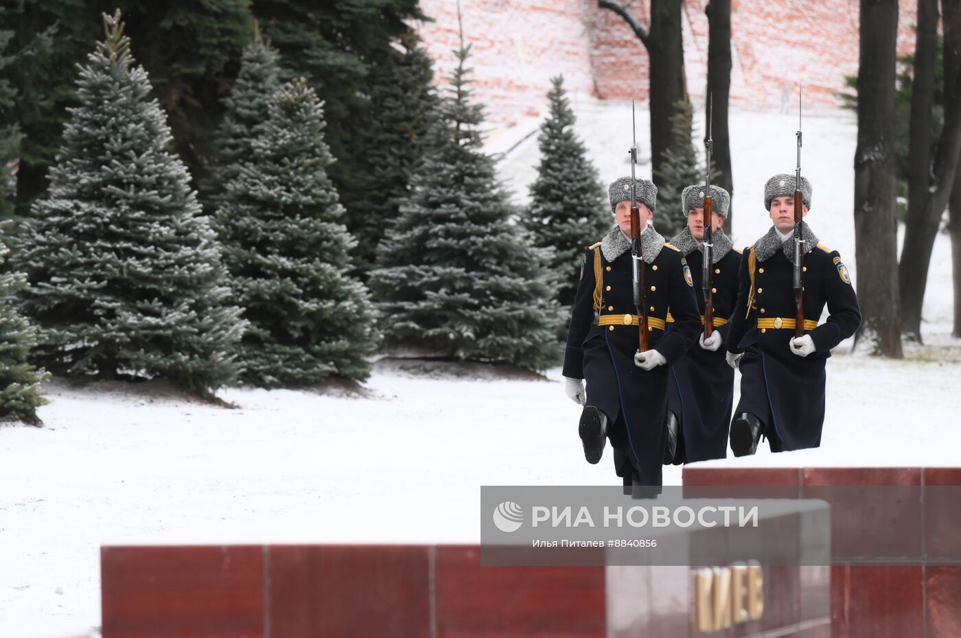 Снег в Москве