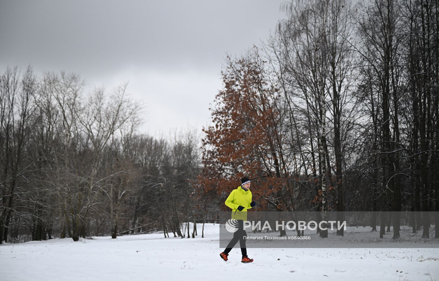 Снег в Москве