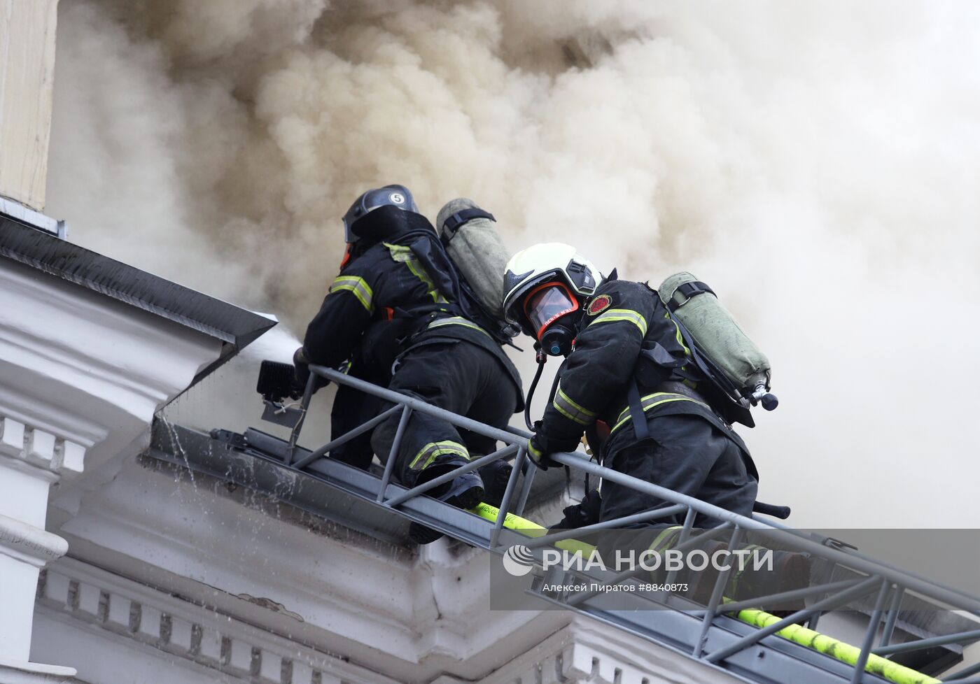 Пожар в здании военного госпиталя в Туле