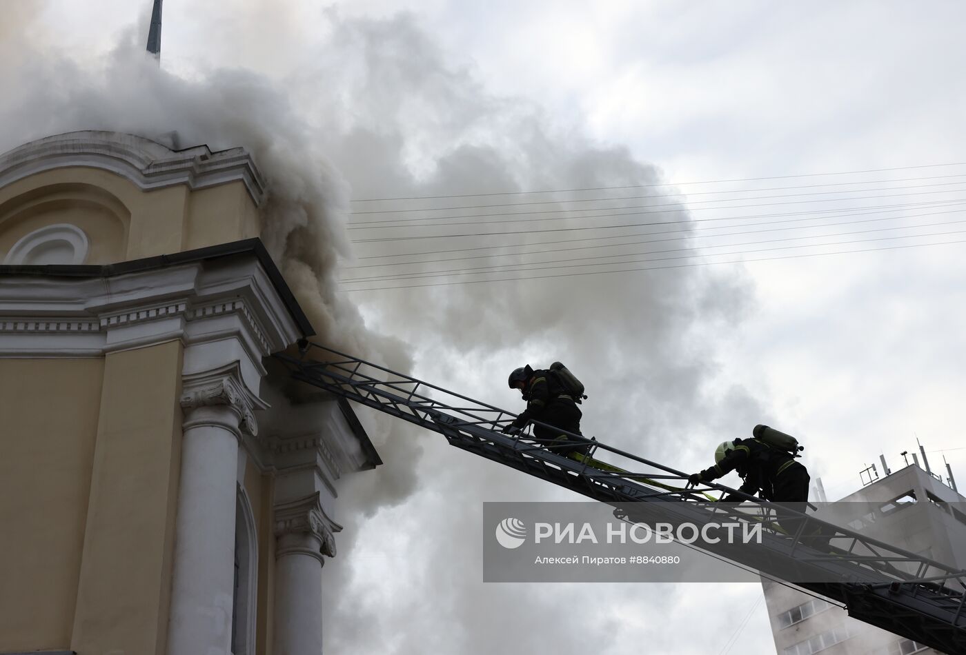 Пожар в здании военного госпиталя в Туле