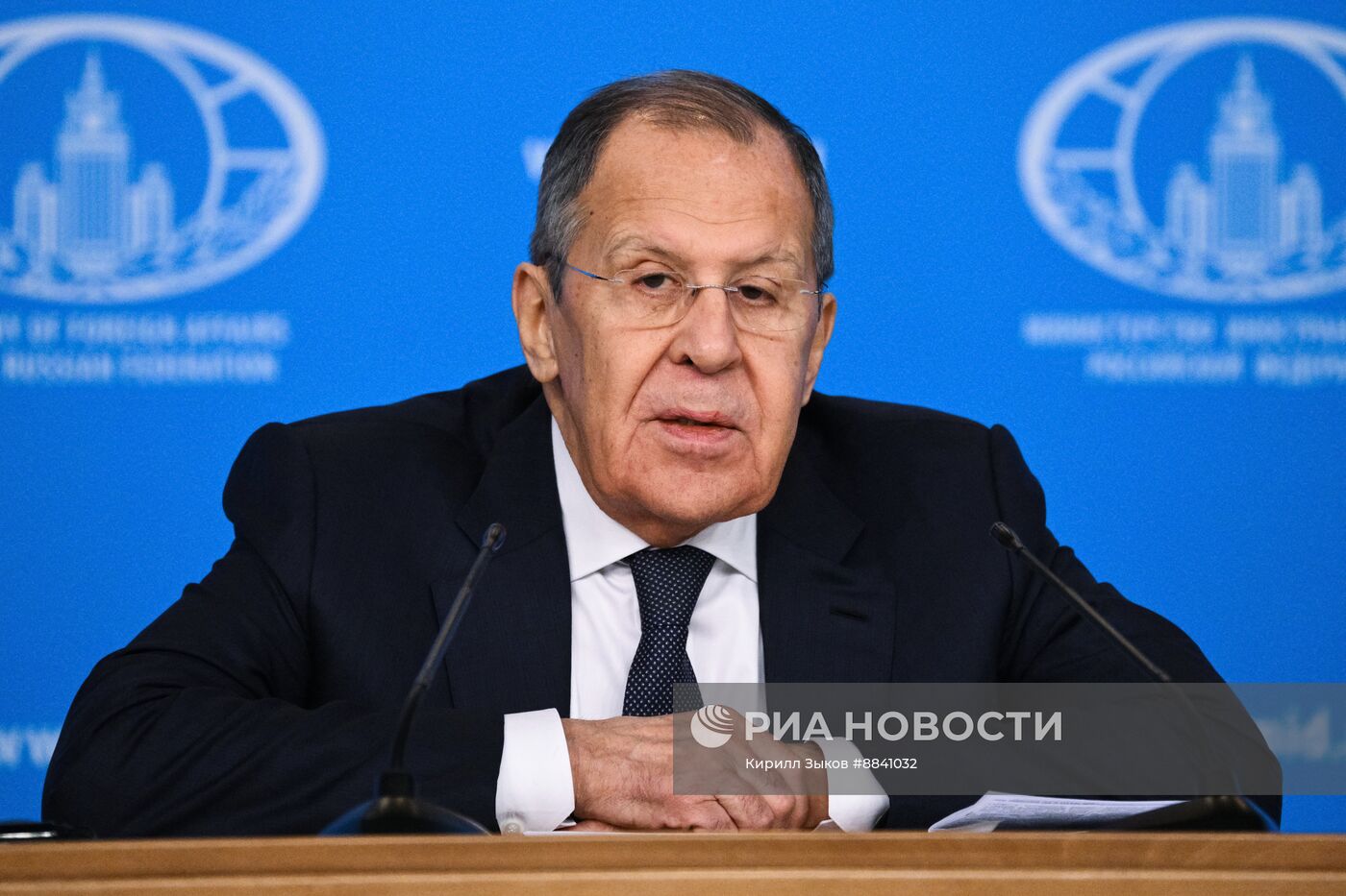 Пресс-конференция главы МИД РФ С. Лаврова