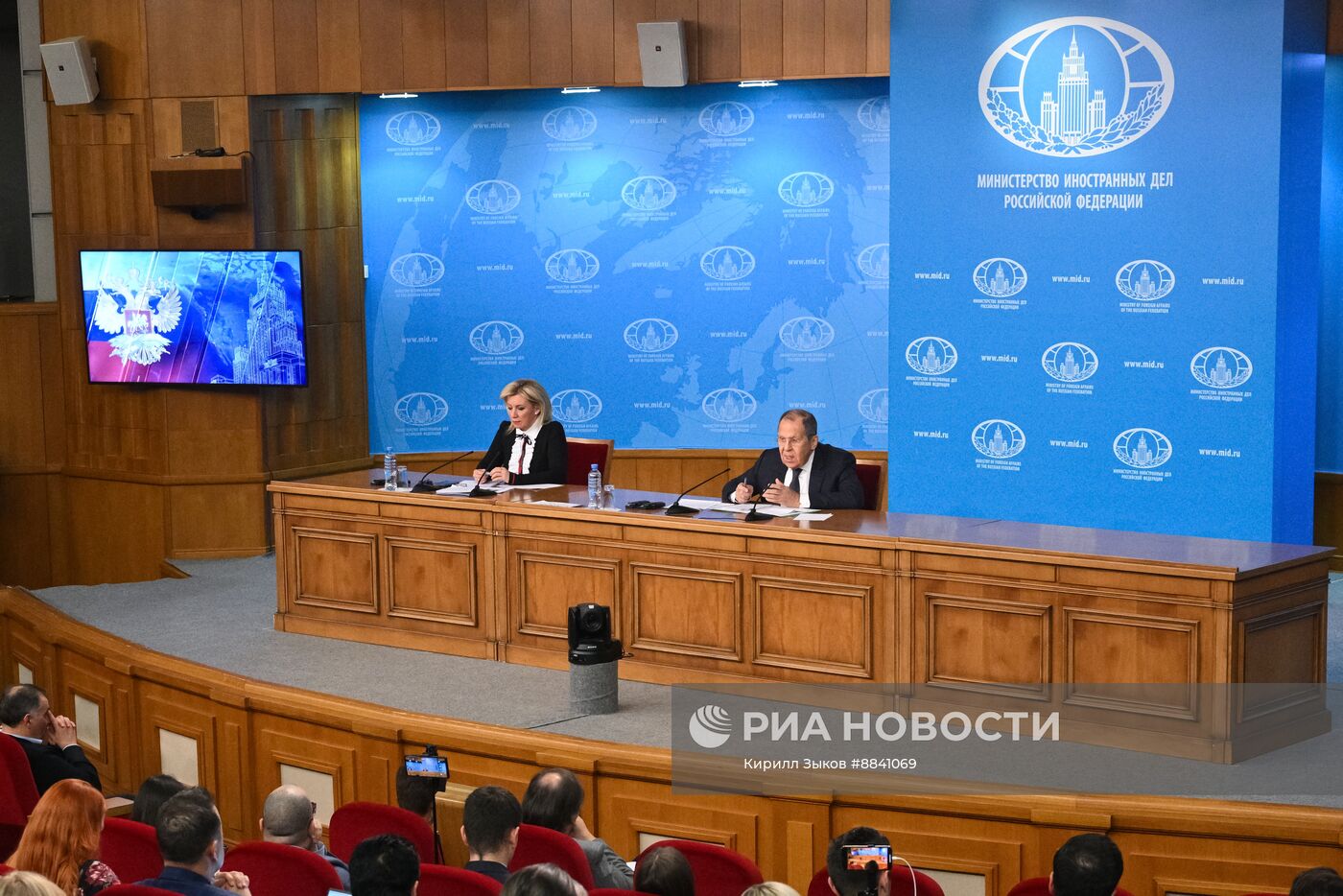 Пресс-конференция главы МИД РФ С. Лаврова