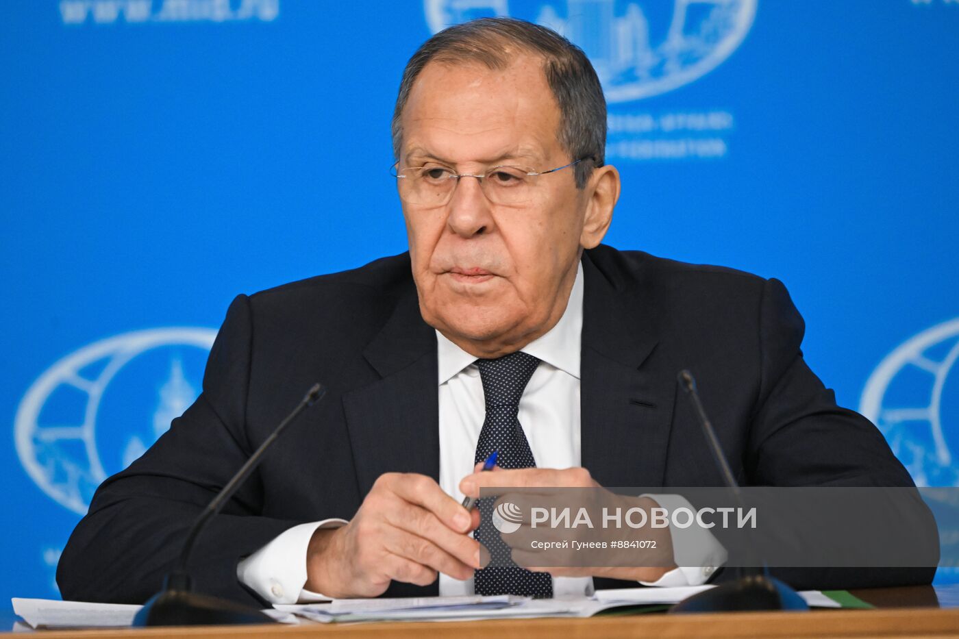 Пресс-конференция главы МИД РФ С. Лаврова