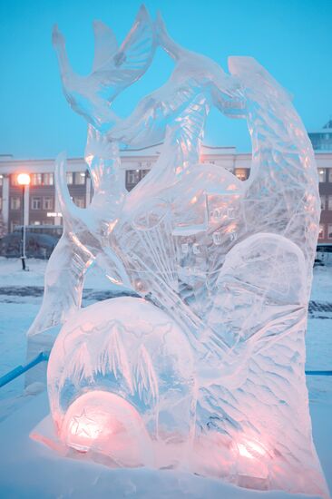 Ледовые скульптуры, посвященные 80-летию Победы в Великой Отечественной войне