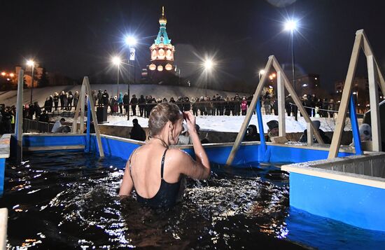 Празднование Крещения в России