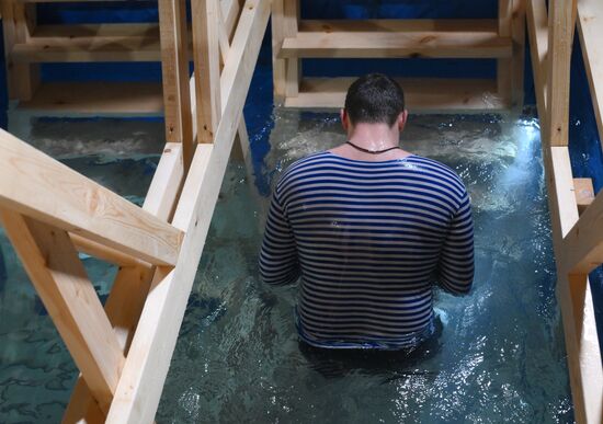 Празднование Крещения в России