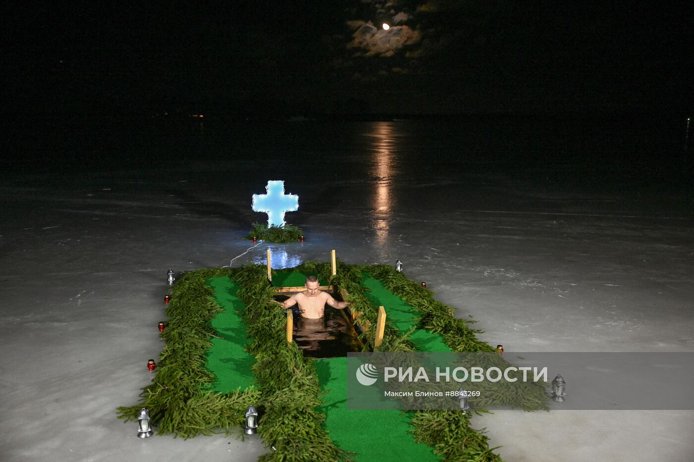 Празднование Крещения в России