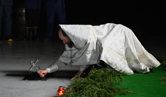 Празднование Крещения в России