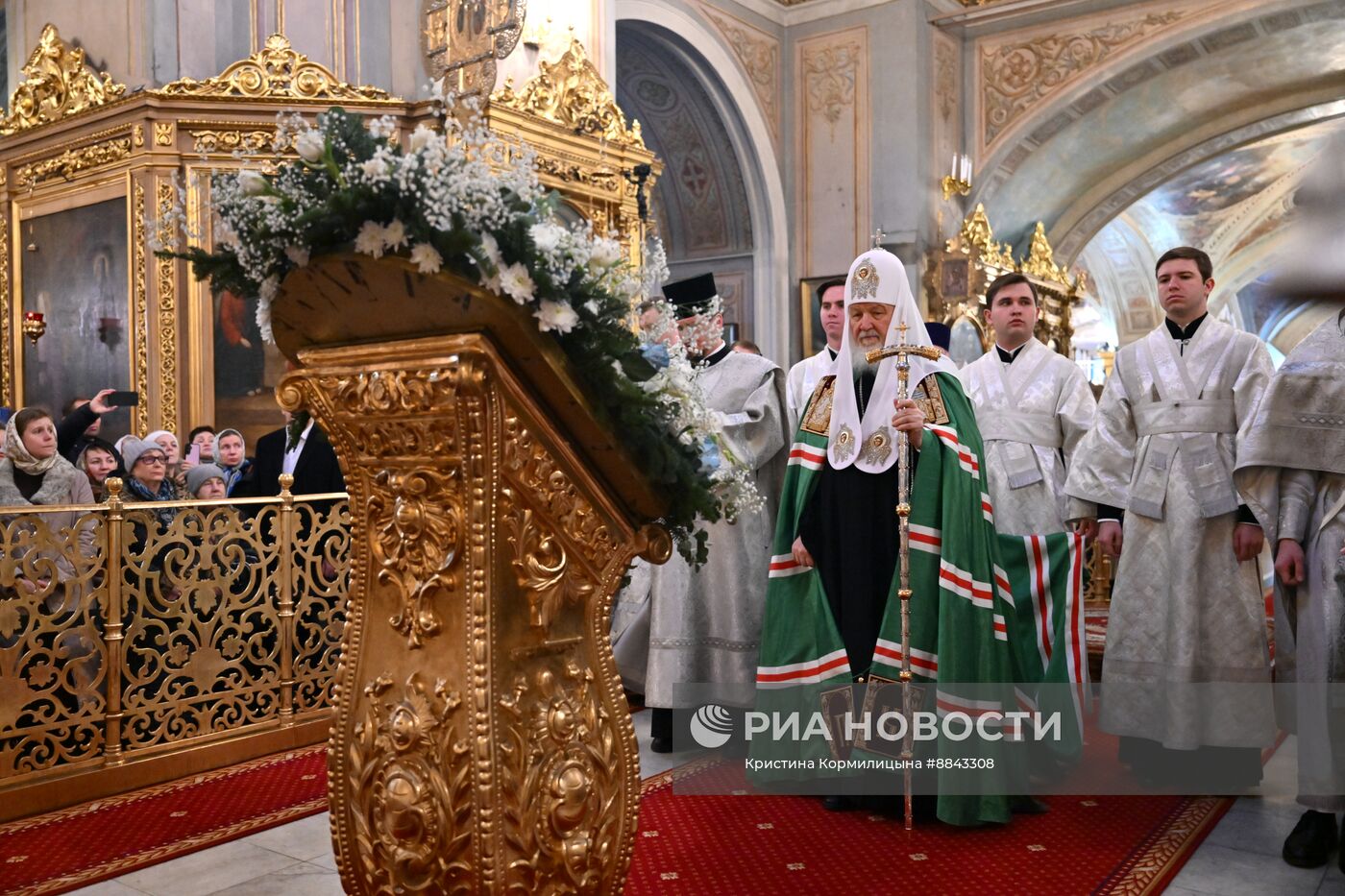 Патриаршее служение и чин освящения воды в праздник Крещения