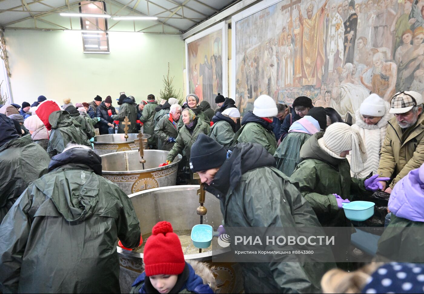 Патриаршее служение и чин освящения воды в праздник Крещения