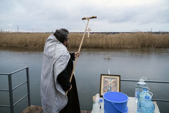 Празднование Крещения в России