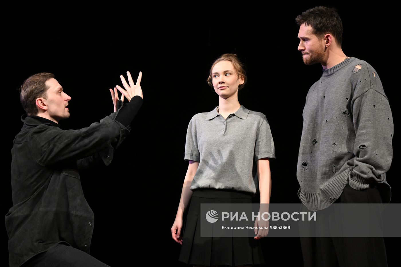 Спектакль "Старший сын" в театре Гоголя
