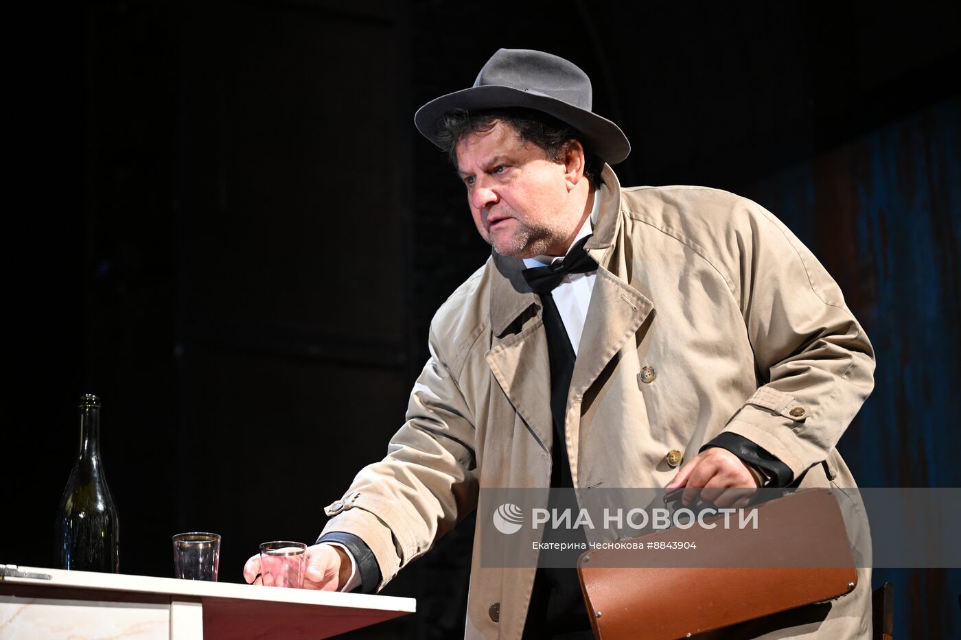 Спектакль "Старший сын" в театре Гоголя