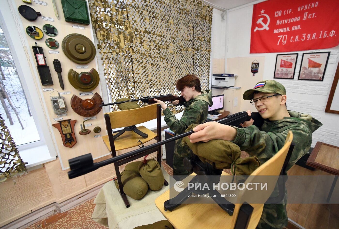 Начальная военная подготовка в школе Красноярского края