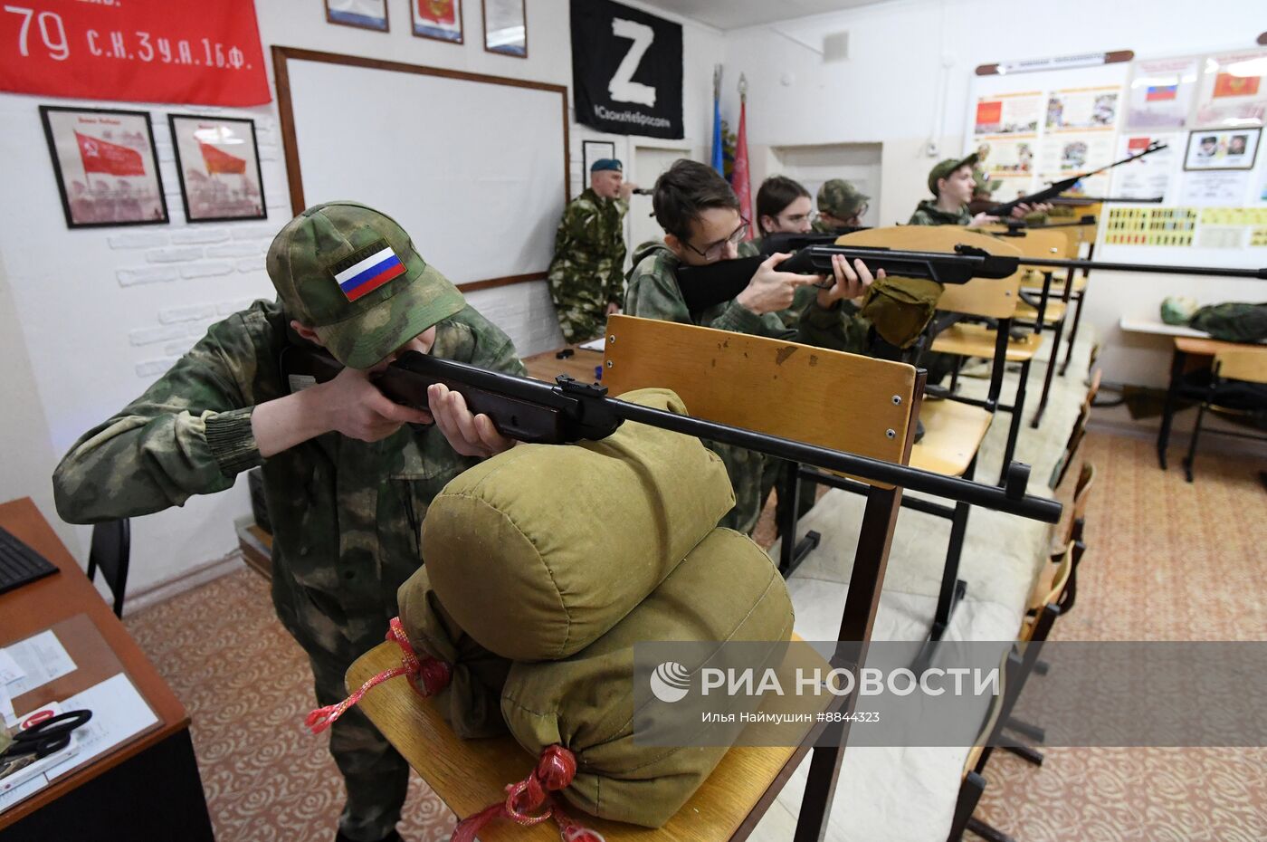 Начальная военная подготовка в школе Красноярского края