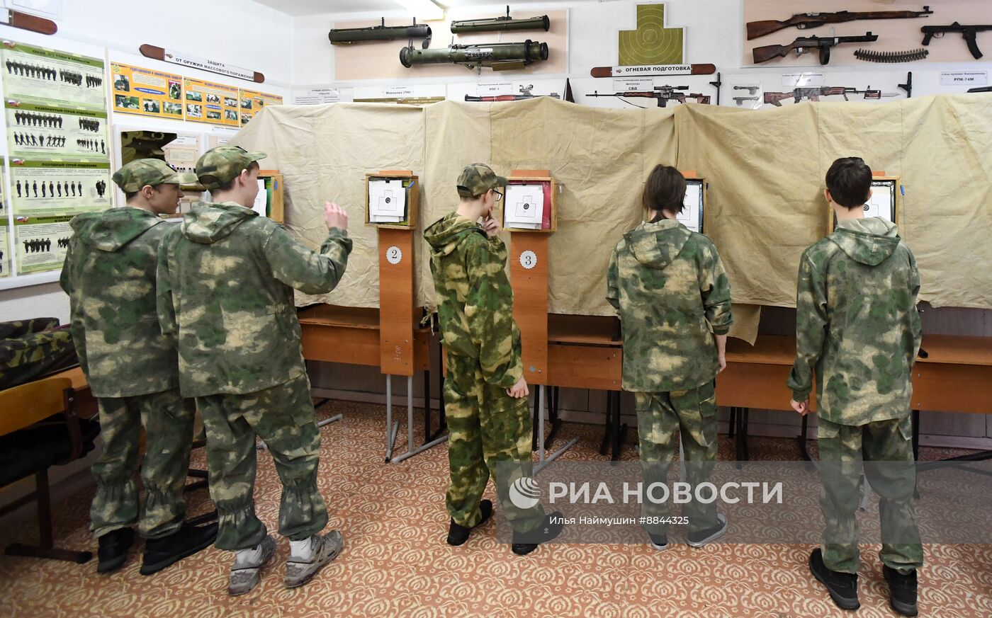 Начальная военная подготовка в школе Красноярского края