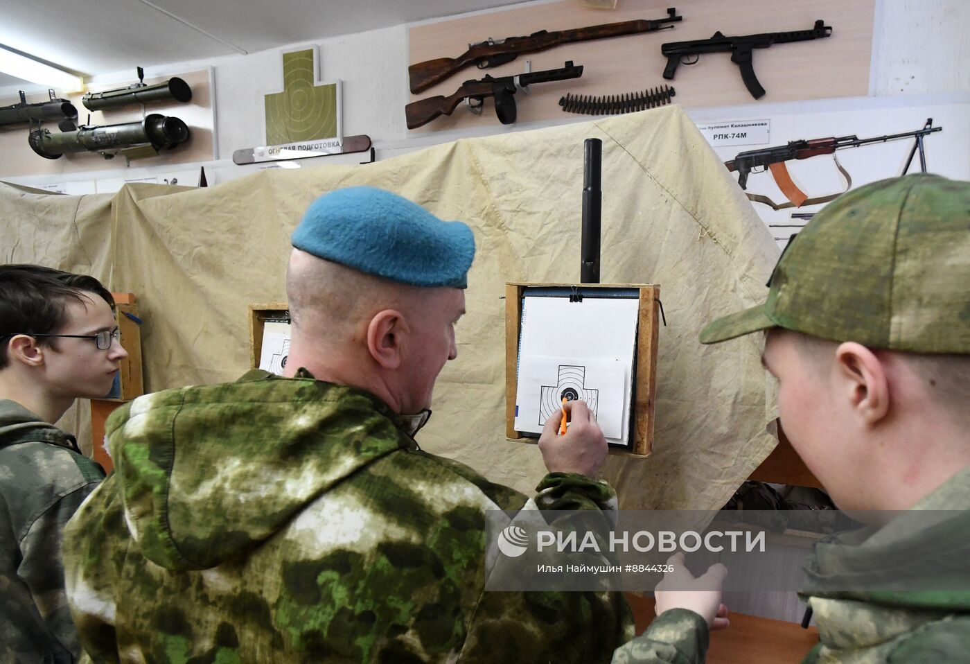 Начальная военная подготовка в школе Красноярского края