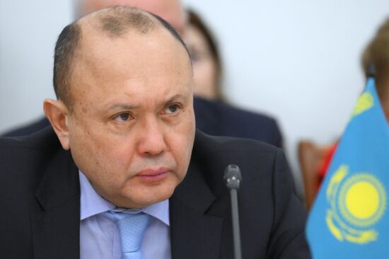 Заседание Комиссии по экономическим вопросам при Экономическом совете СНГ