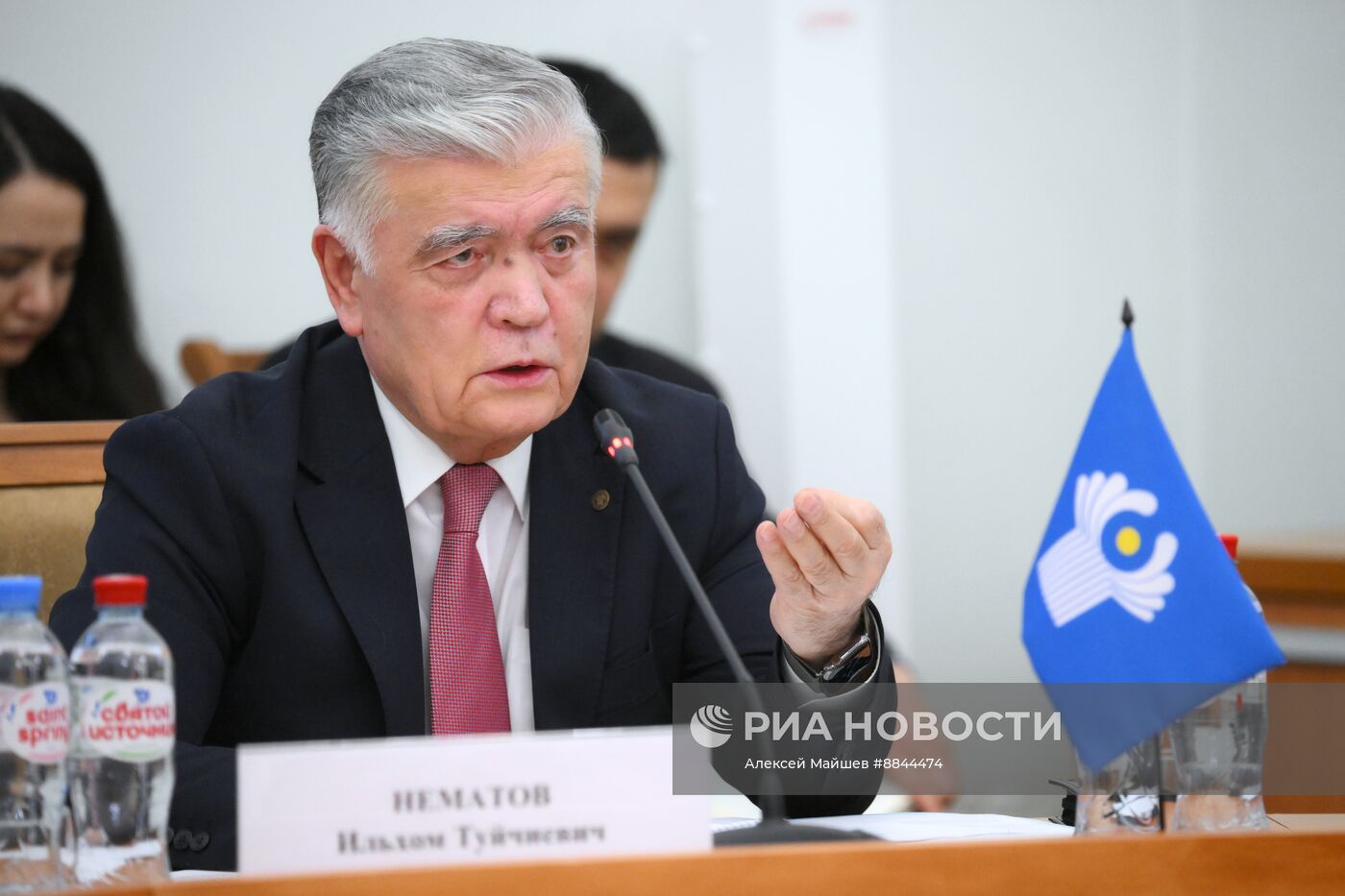 Заседание Комиссии по экономическим вопросам при Экономическом совете СНГ