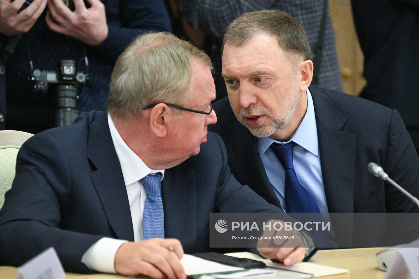 Президент Владимир Путин провел заседание попечительского совета в МГУ