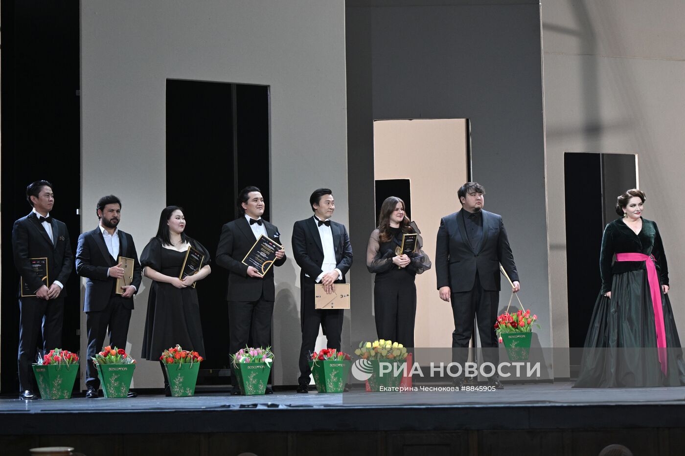 Гала-концерт закрытия международного конкурса вокалистов и концертмейстеров Хиблы Герзмава