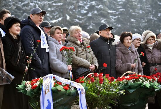 Мероприятия, посвященные годовщине полного снятия блокады Ленинграда