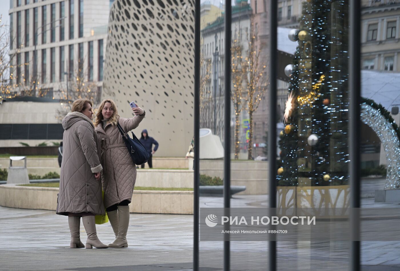 Теплая погода в Москве