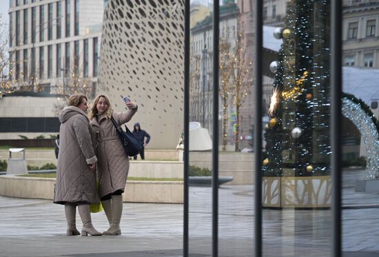 Теплая погода в Москве