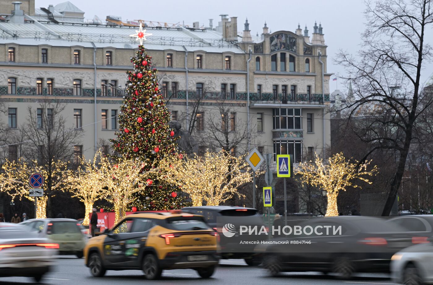 Теплая погода в Москве