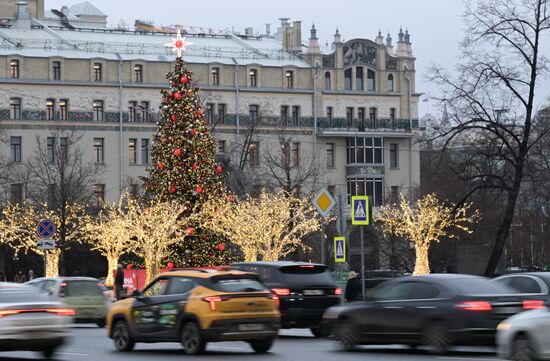 Теплая погода в Москве