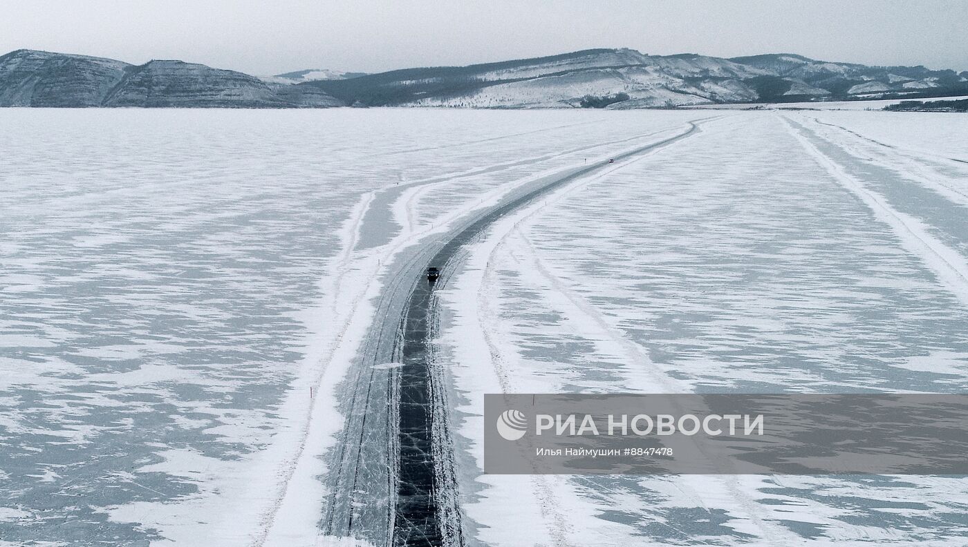 Ледовая переправа через Енисей 