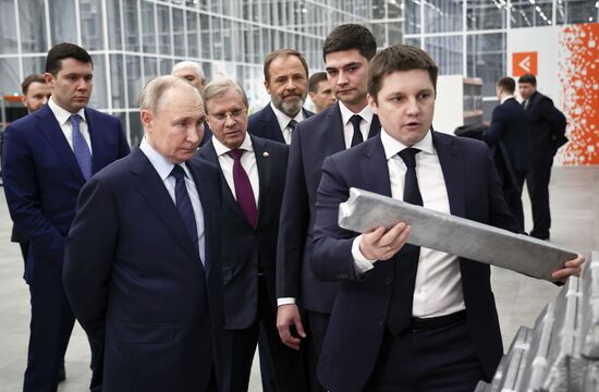 Рабочая поездка президента Владимира Путина в Приволжский федеральный округ