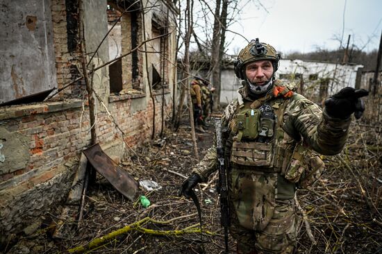Военнослужащие батальонной тактической группы (БТГР) "Каштана" спецназа "Ахмат" 